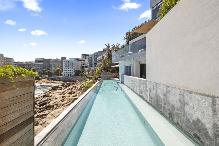 2 Bedroom Property for Sale in Bantry Bay Western Cape